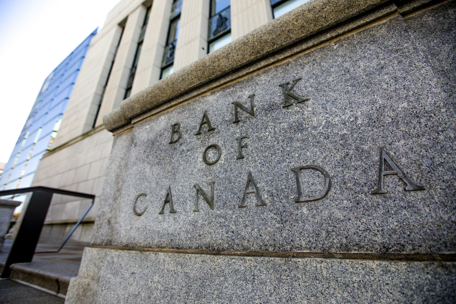 How Bank of Canada decisions affect your mortgage
