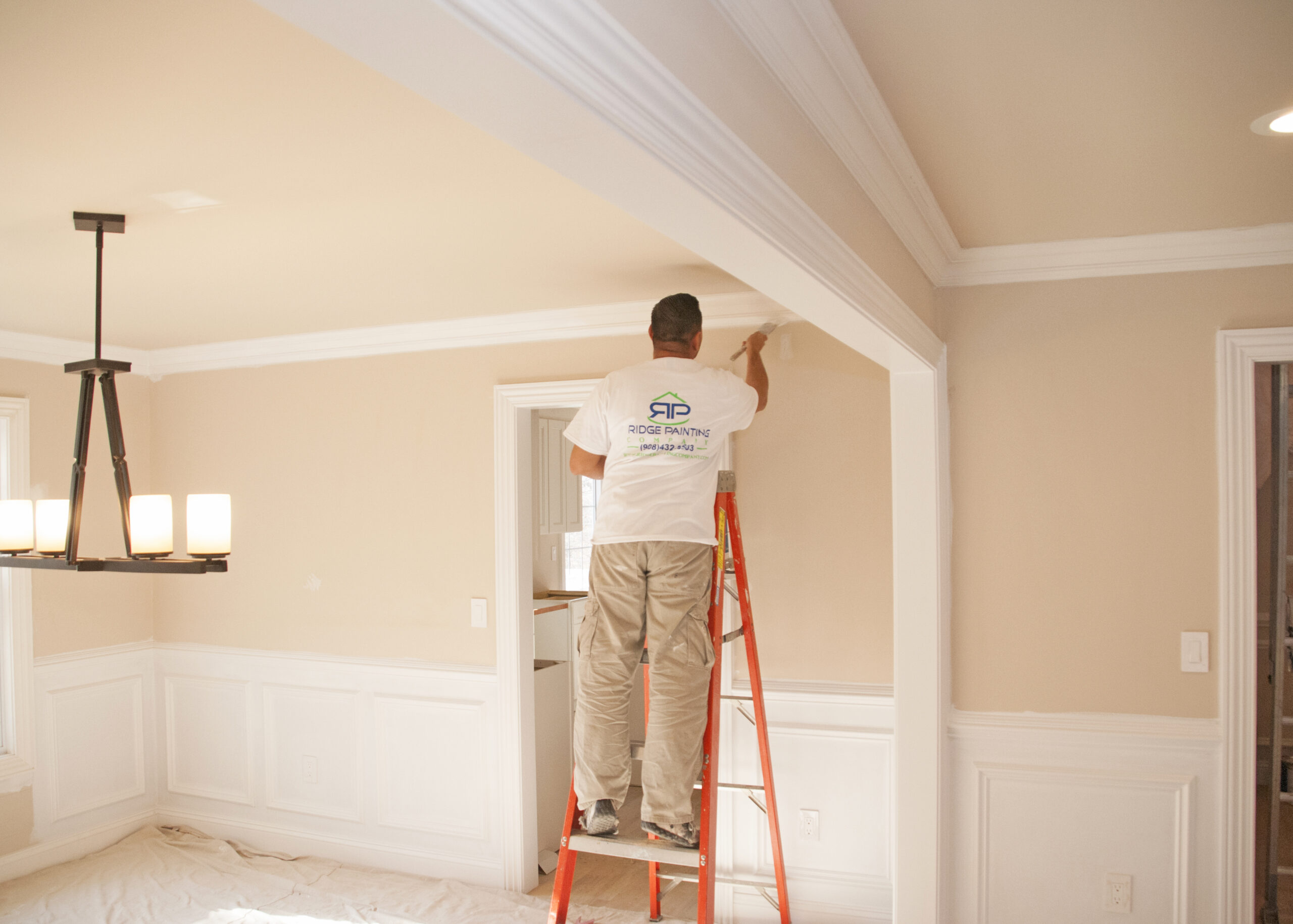 Interior painting: how to get a professional result